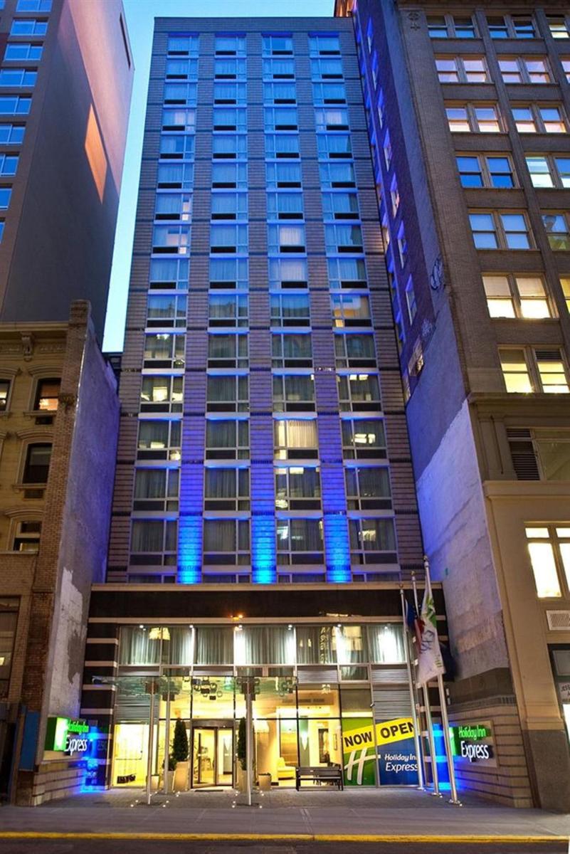 Holiday Inn Express – Times Square South, an IHG Hotel