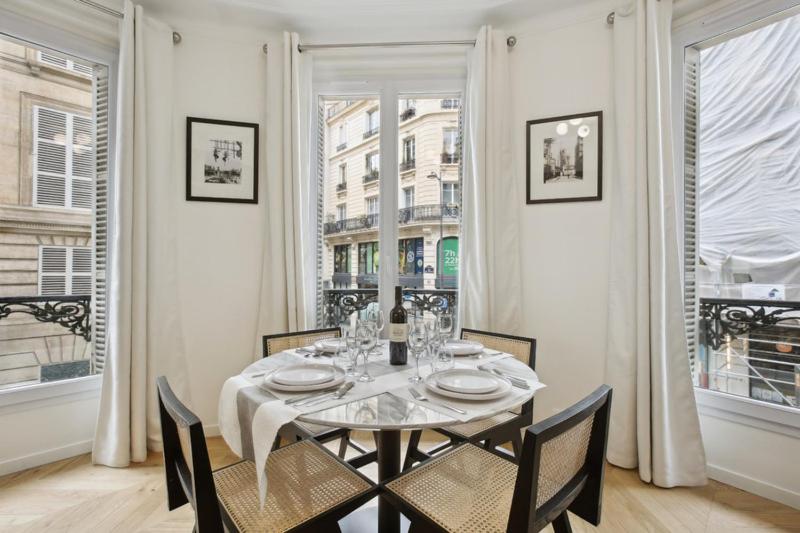 268 Suite Ville – Superb apartment in Paris