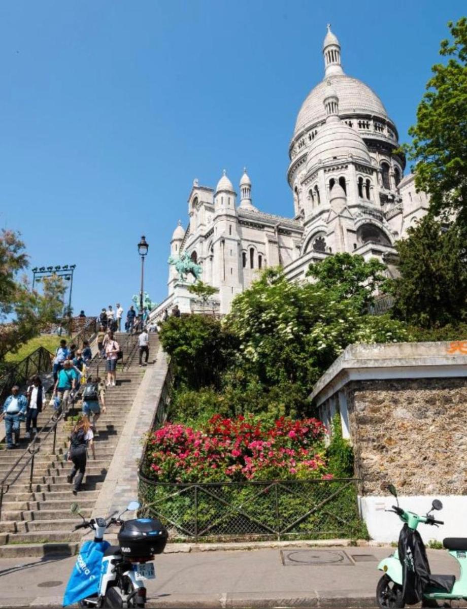 2 bedrooms with vues sur Paris et en face du Sacre Cœur