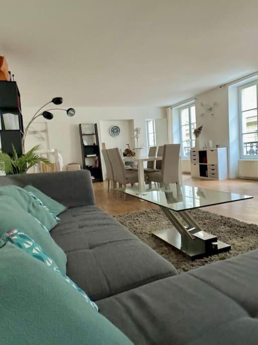 APPARTEMENT AU COEUR DU PARIS TOURISTIQUE