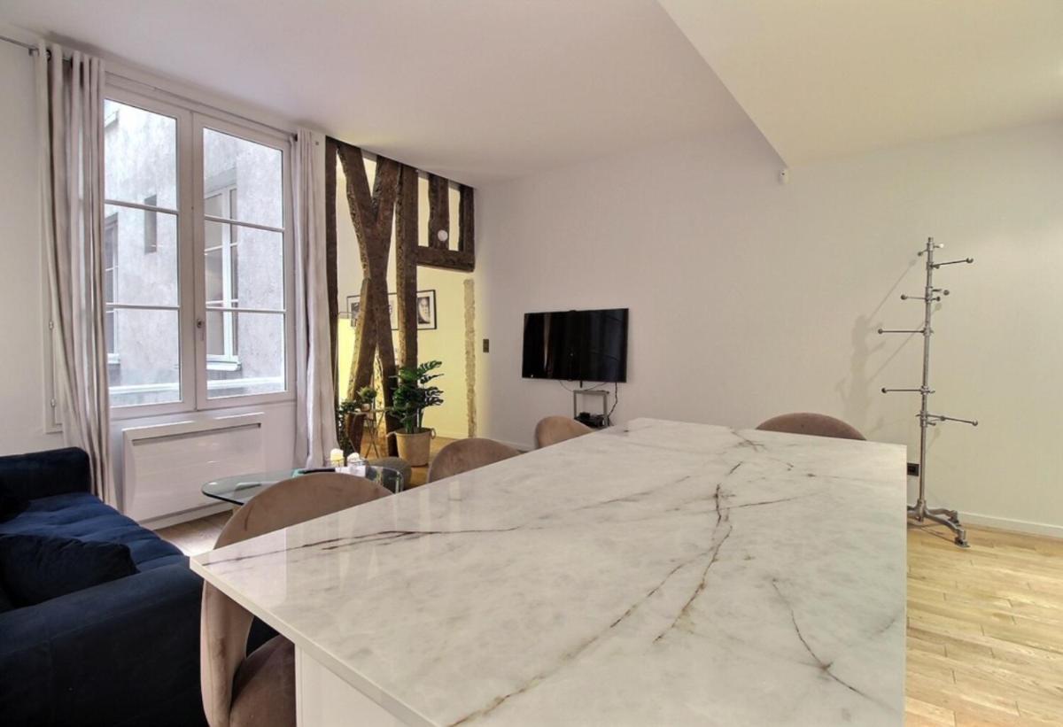 APPARTEMENT PARIS – LOUVRE & RIVOLI