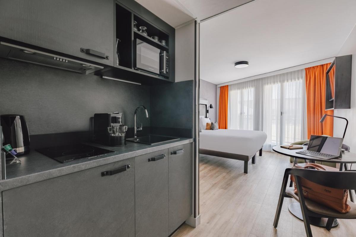 Appart City Collection Paris Gare De Lyon Pets Allowed Hotels Appart City Collection Paris Gare De Lyon Pets Allowed Hotels