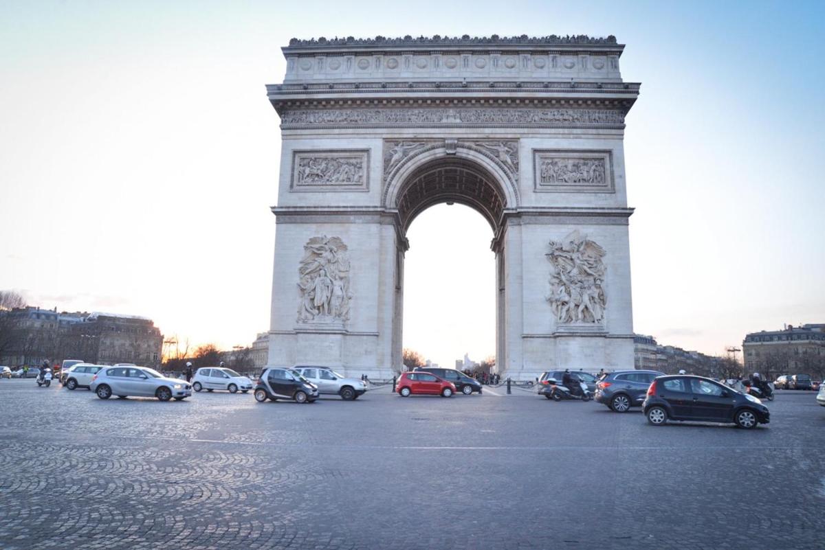 Champs Elysées 2