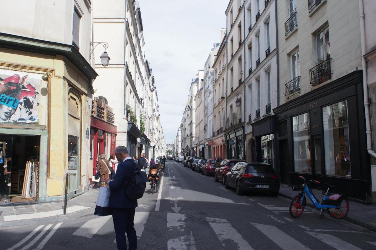 Charmant deux pièces au coeur du Marais