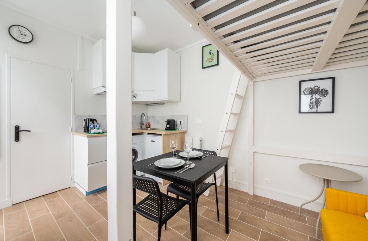 Close to Montmartre l Fully equipped studio