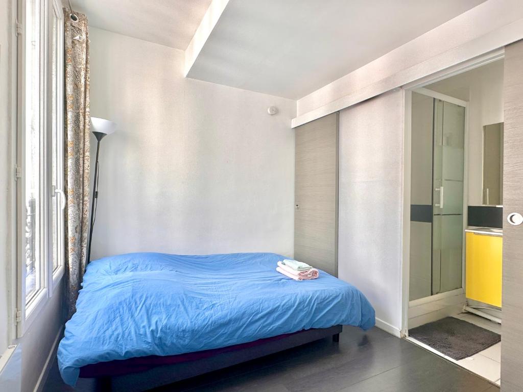 Comfortable and secure Montmartre studio Berthe