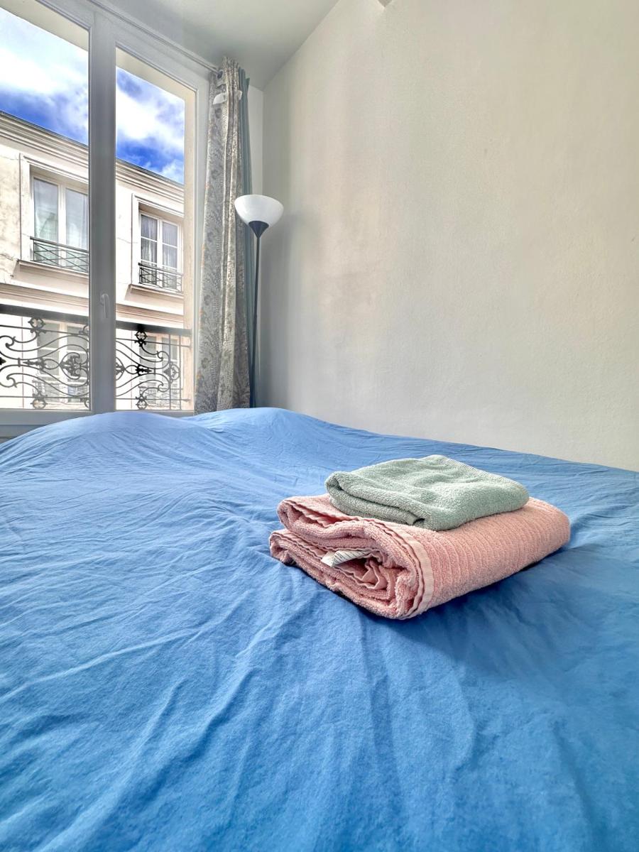 Comfortable and secure Montmartre studio Berthe