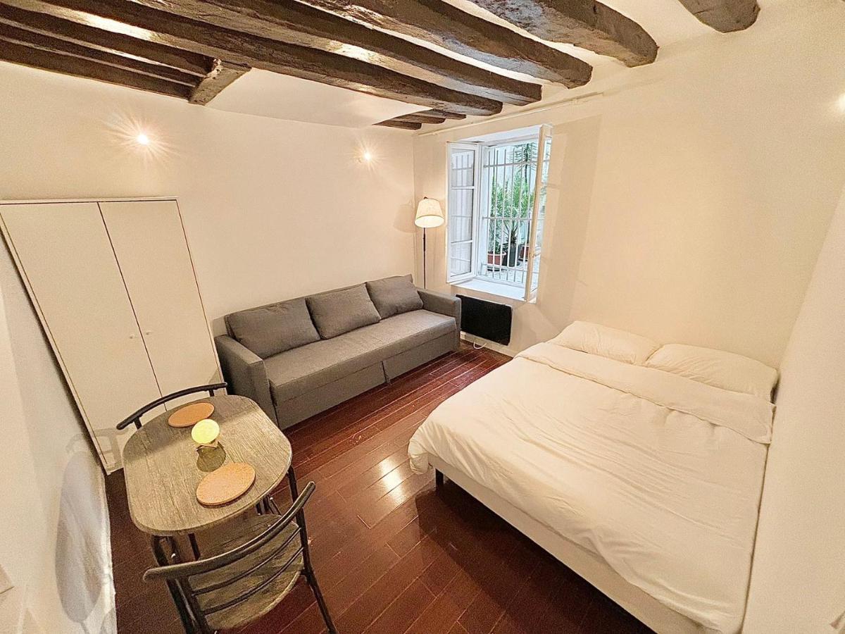 Cozy Apartment Near Marais on Rue Trousseau