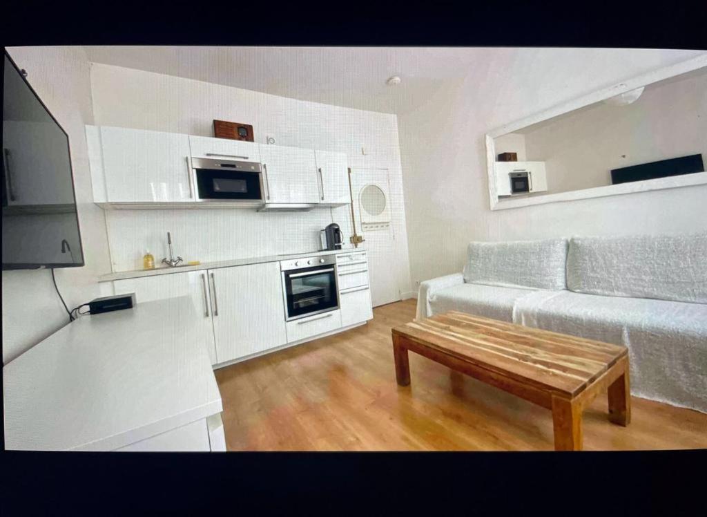 Cute one bedroom in Le Marais