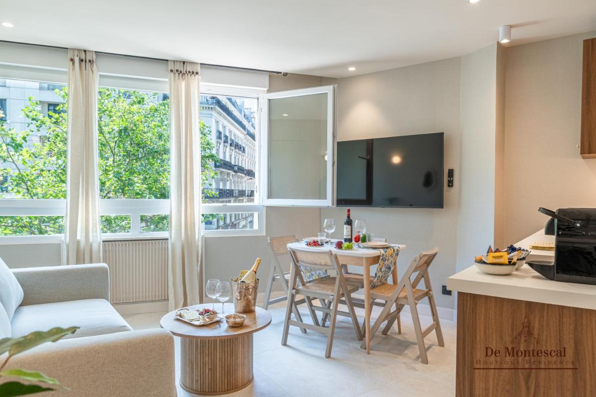 De Montescal Montparnasse AC appartment in a prime location