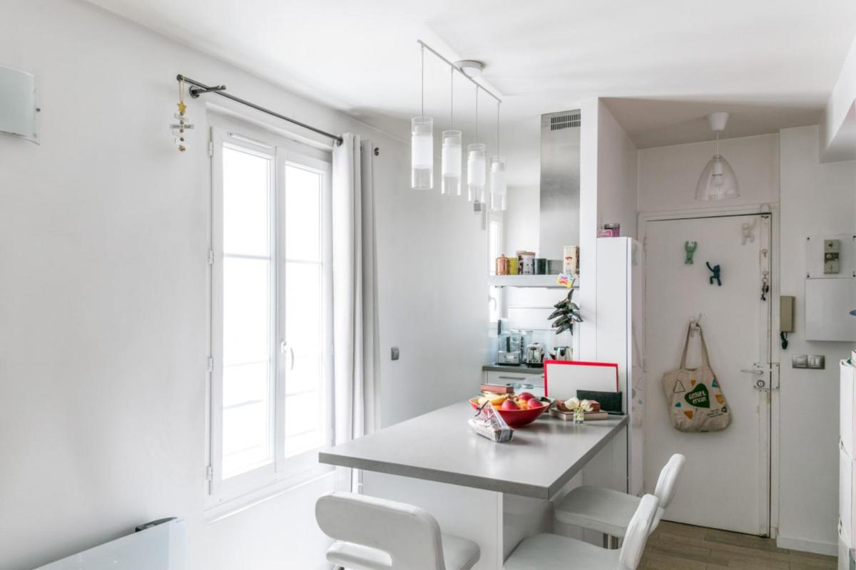 Designed apartment in the heart of Paris – W356