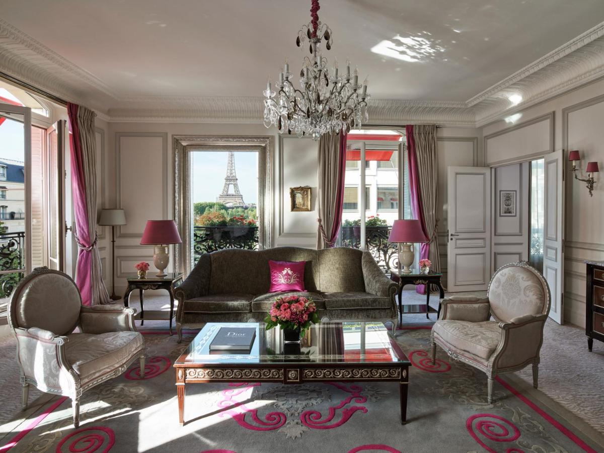 Hôtel Plaza Athénée – Dorchester Collection