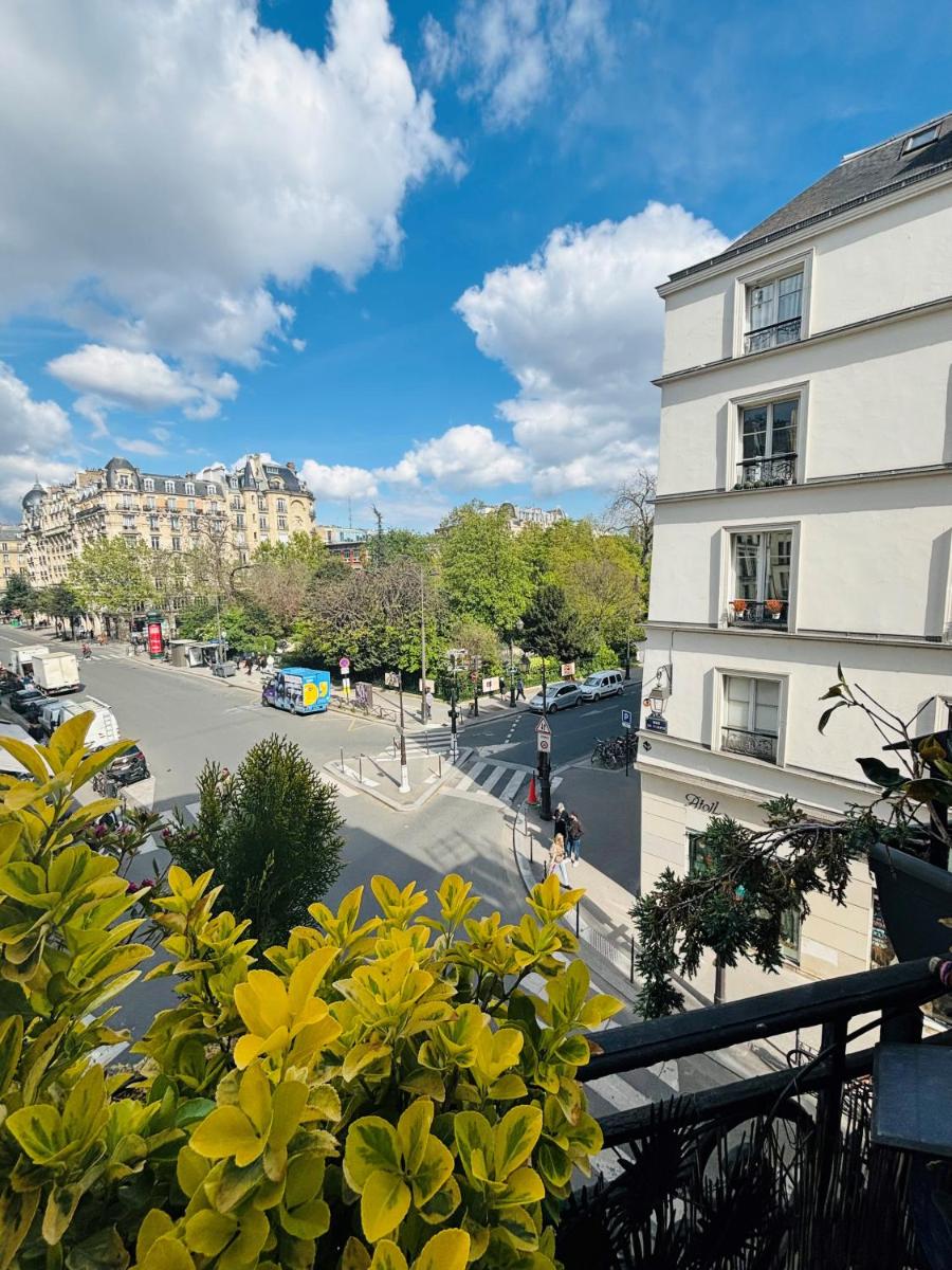 Modern cozy flat in the Marais