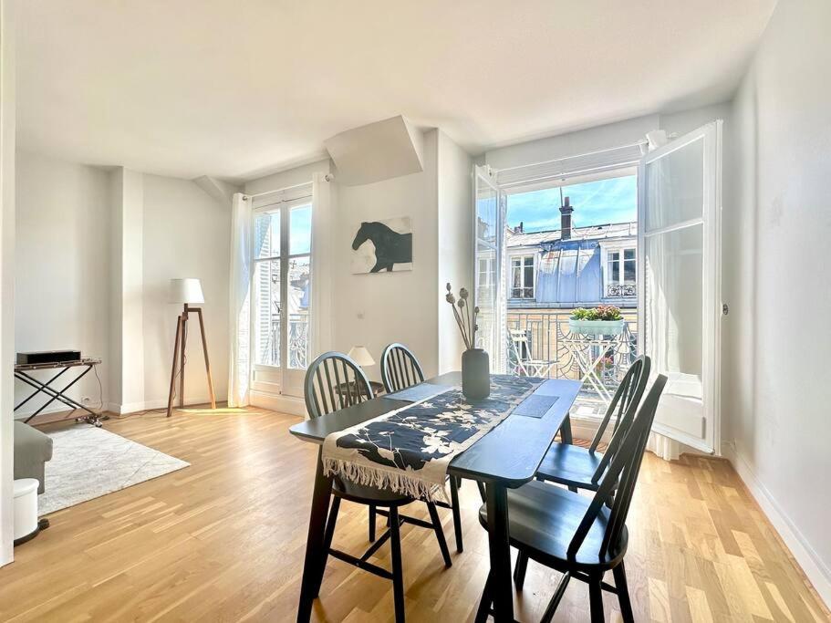 Spacious apartment near Montparnasse Bausset 6th