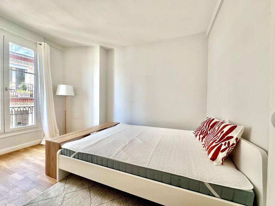 Spacious apartment near Montparnasse Bausset 6th