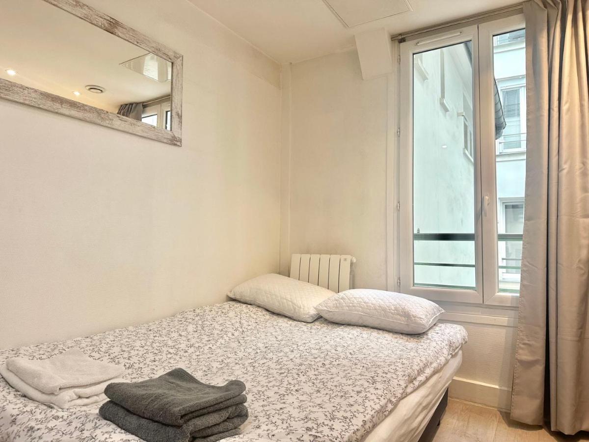 Stylish Studio Steps from Montmartre in Clauzel