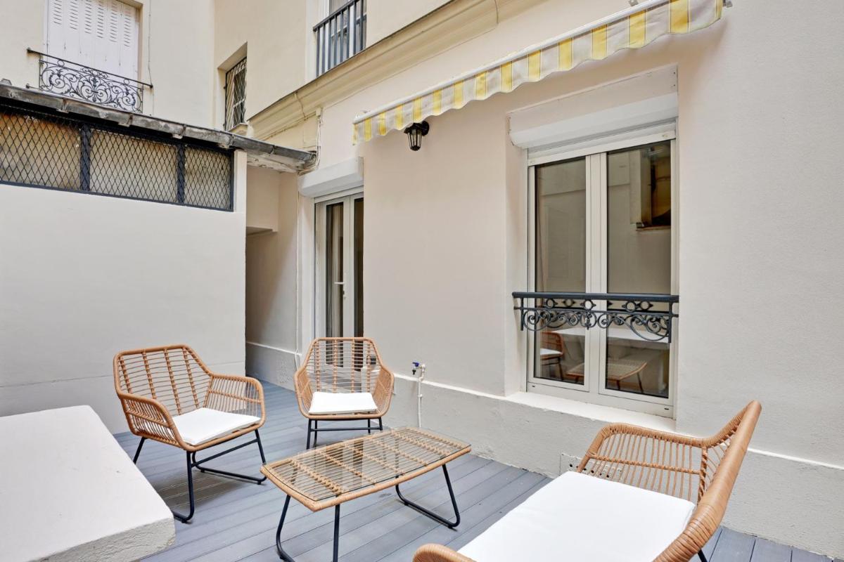 Suite BellesFeuilles – Terrasse