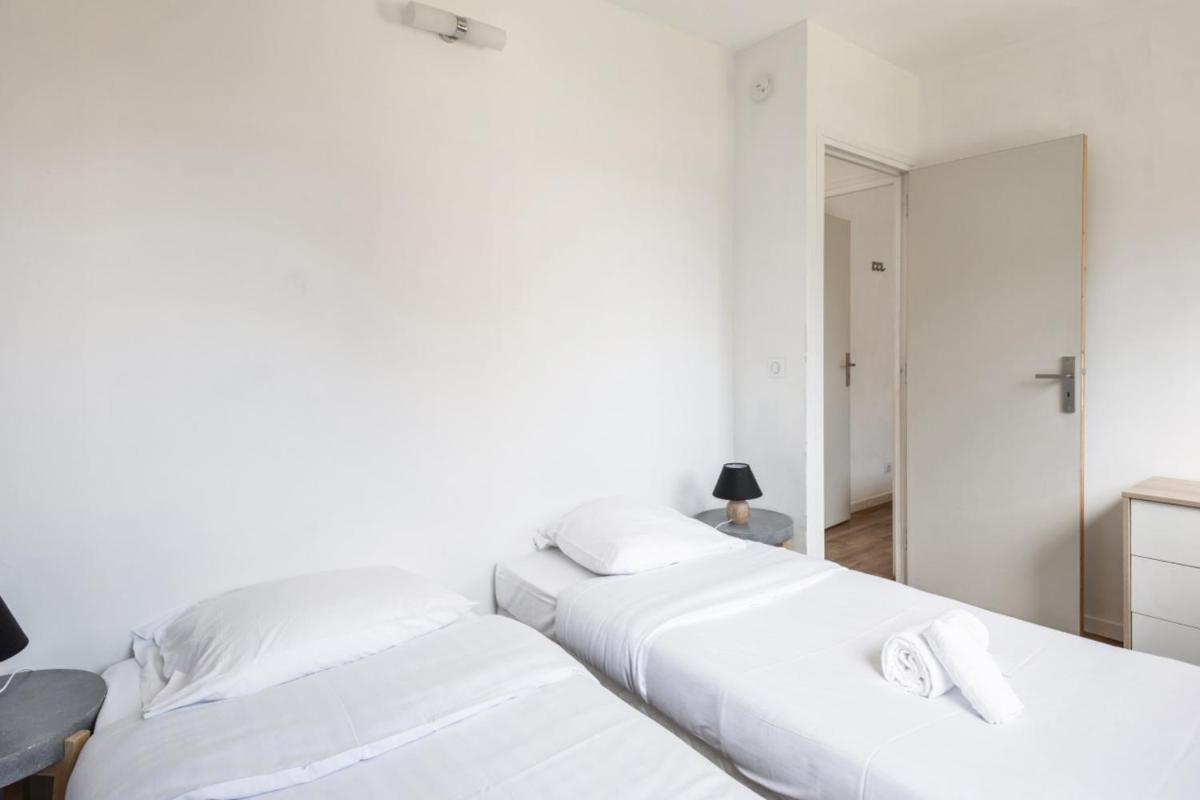 Sunny & quiet 2br near the Eiffel Tower Invalides Beaugrenelle Welkeys