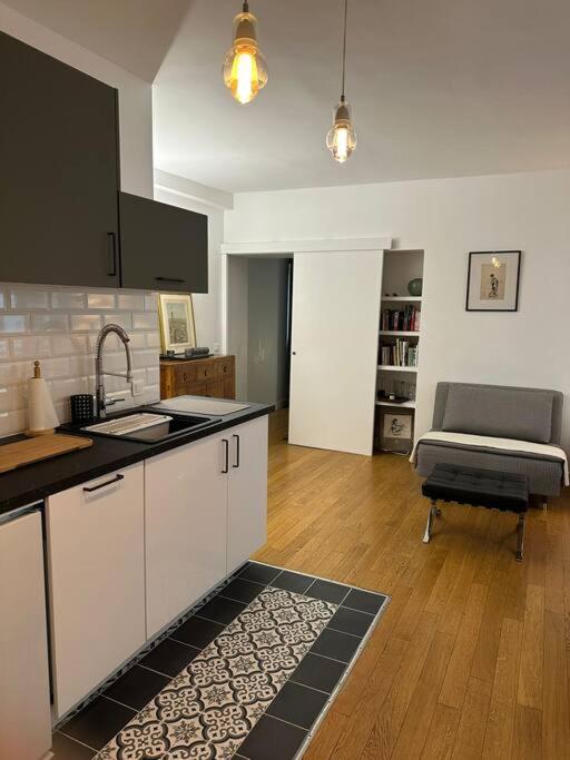 Terraced apartment in Montmartre