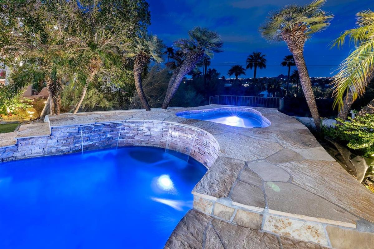 Camelback Mountain Mansion – Micro-resort, Views, Golf, Heated Pool, Game Room