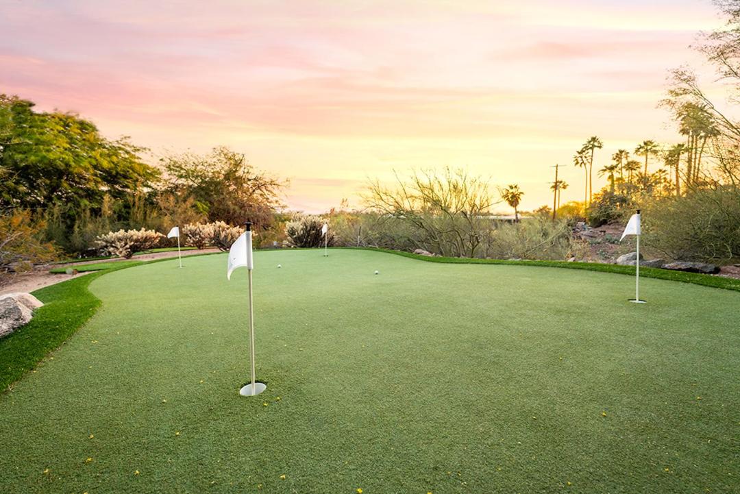 Camelback Mountain Mansion – Micro-resort, Views, Golf, Heated Pool, Game Room