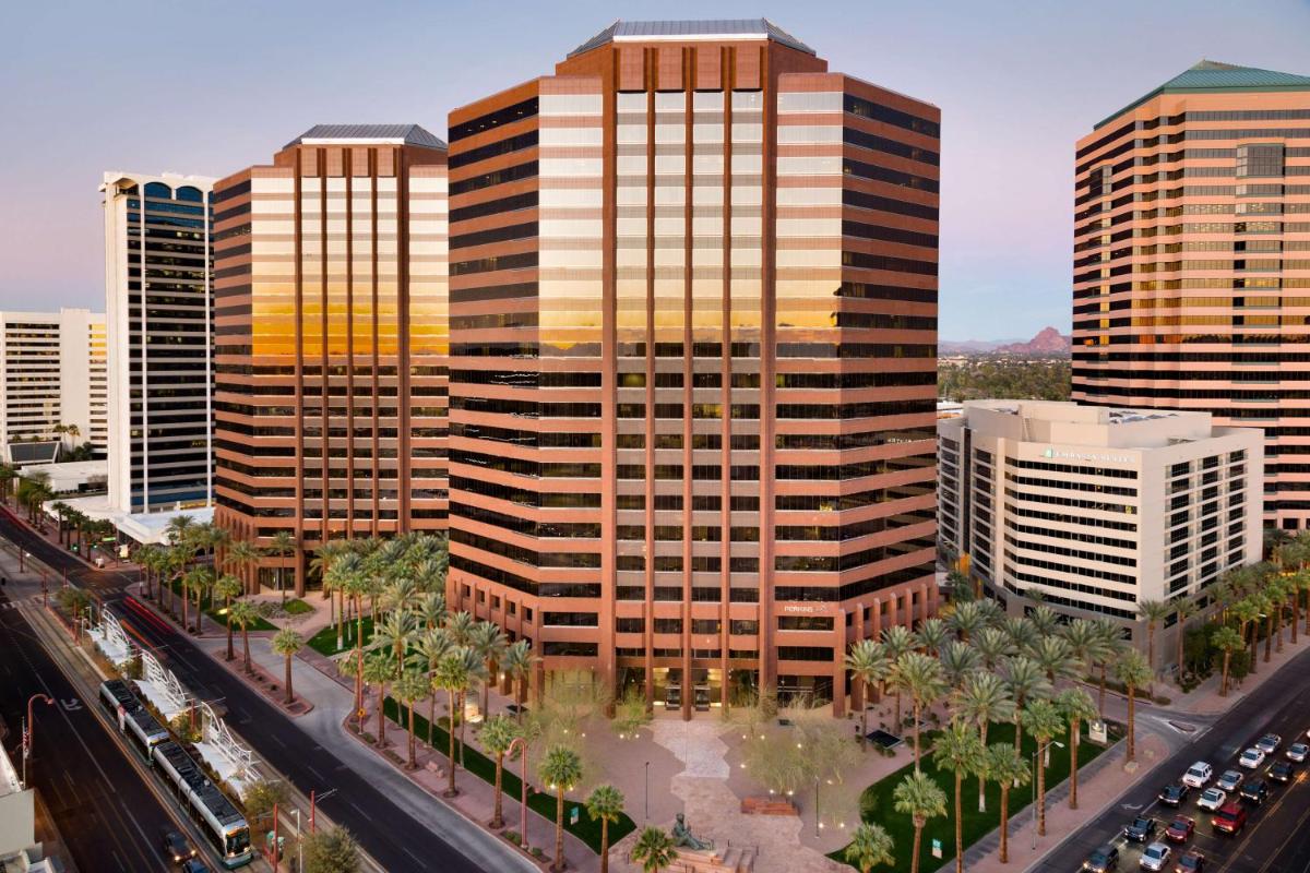 Embassy Suites by Hilton Phoenix Downtown North