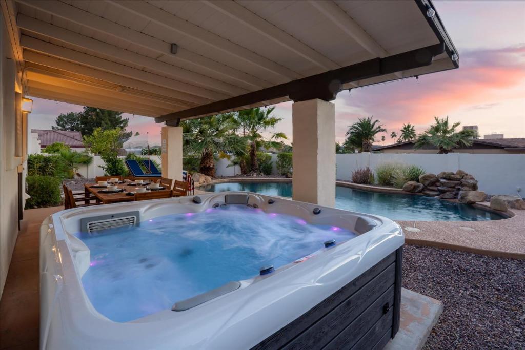 Game Room Resort Pool HotTub Modern Desert Oasis