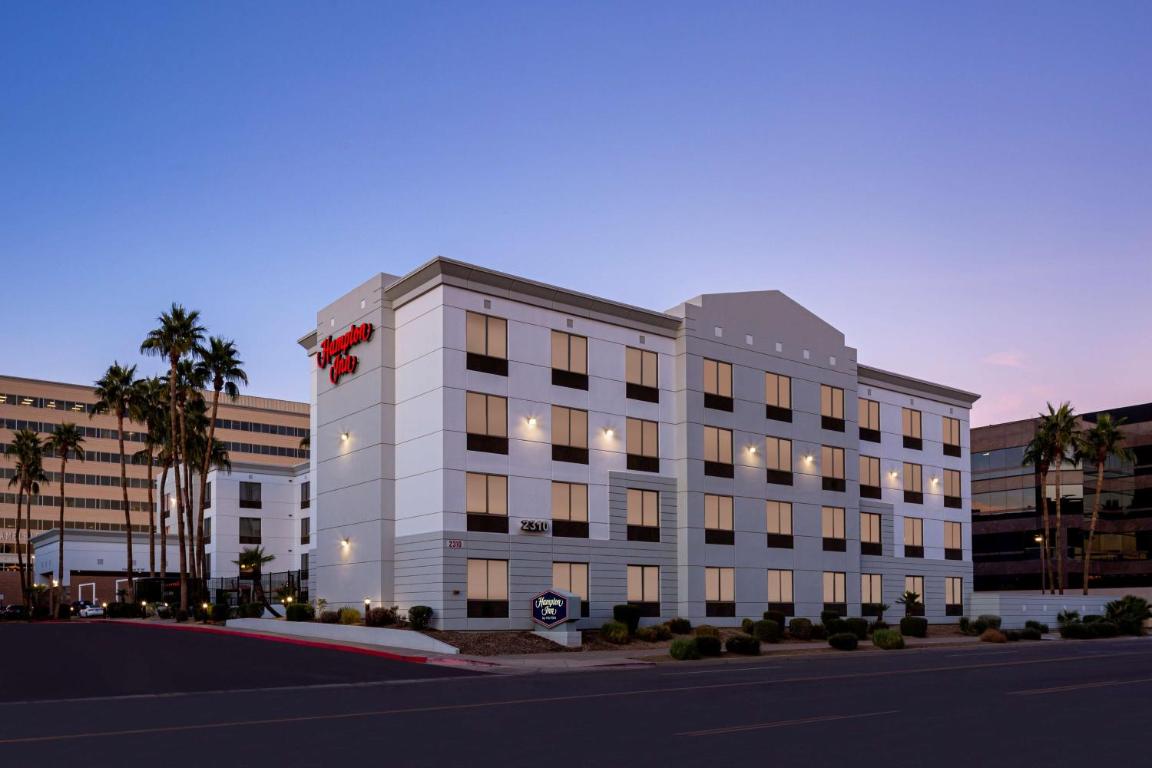 Hampton Inn Phoenix – Biltmore