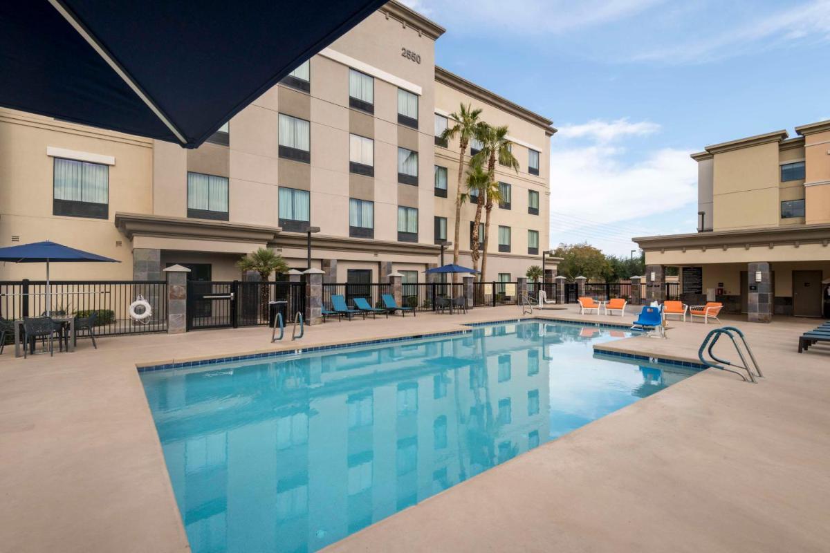 Hampton Inn & Suites Phoenix North/Happy Valley