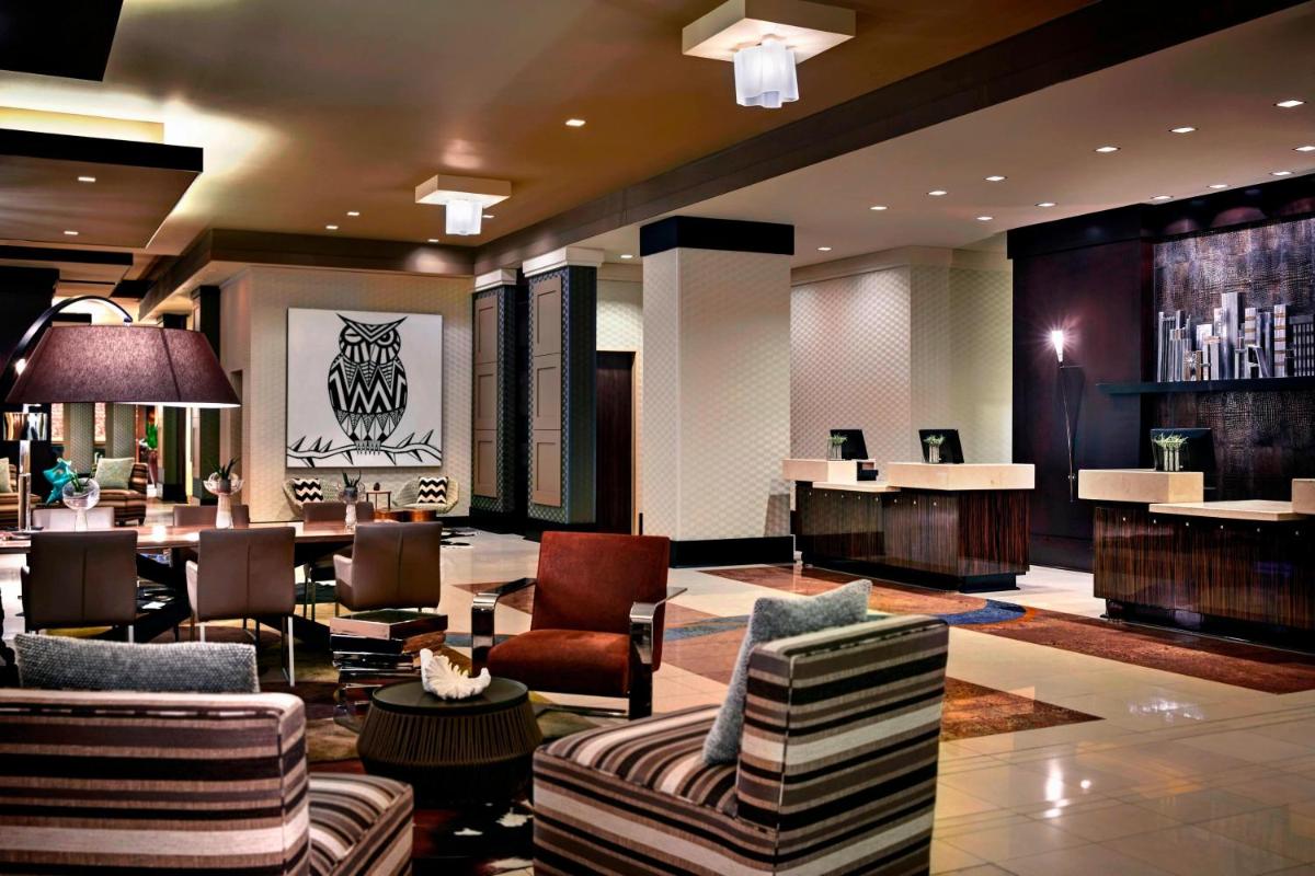 Renaissance Phoenix Downtown Hotel