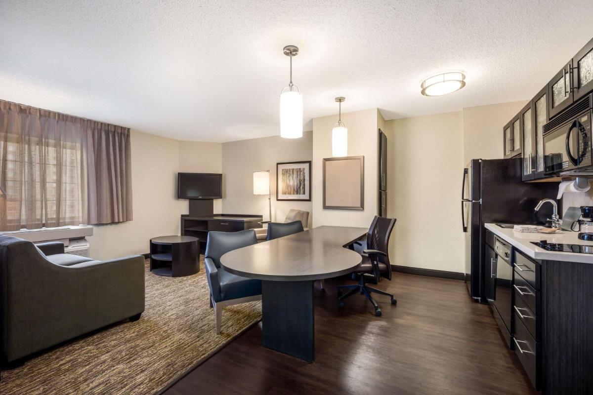 Sonesta Simply Suites Phoenix Glendale