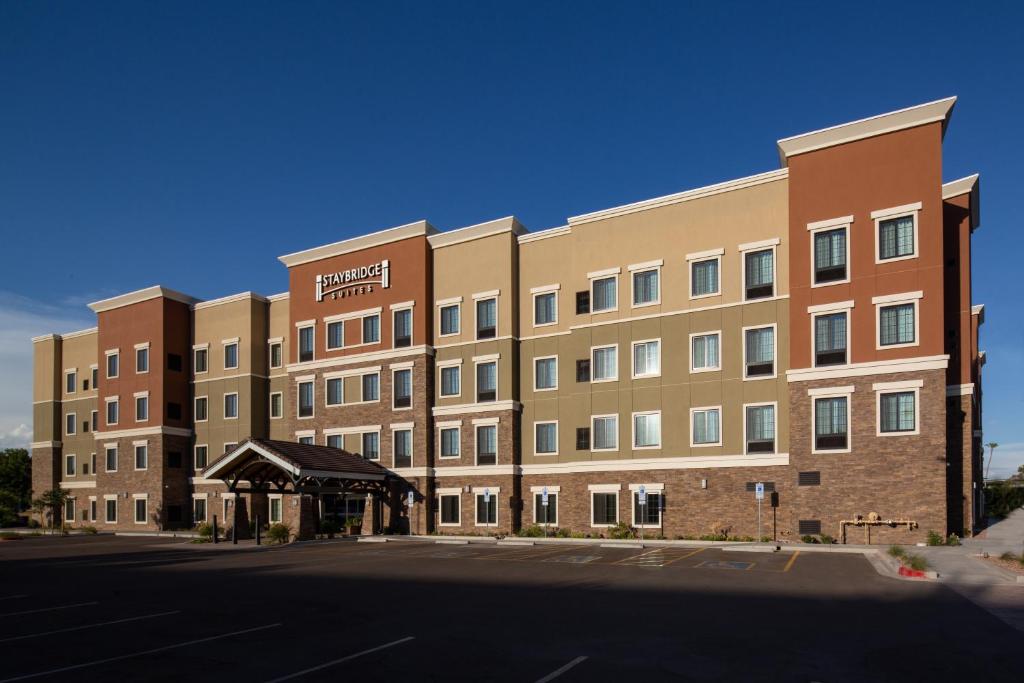 Staybridge Suites – Phoenix – Biltmore Area, an IHG Hotel