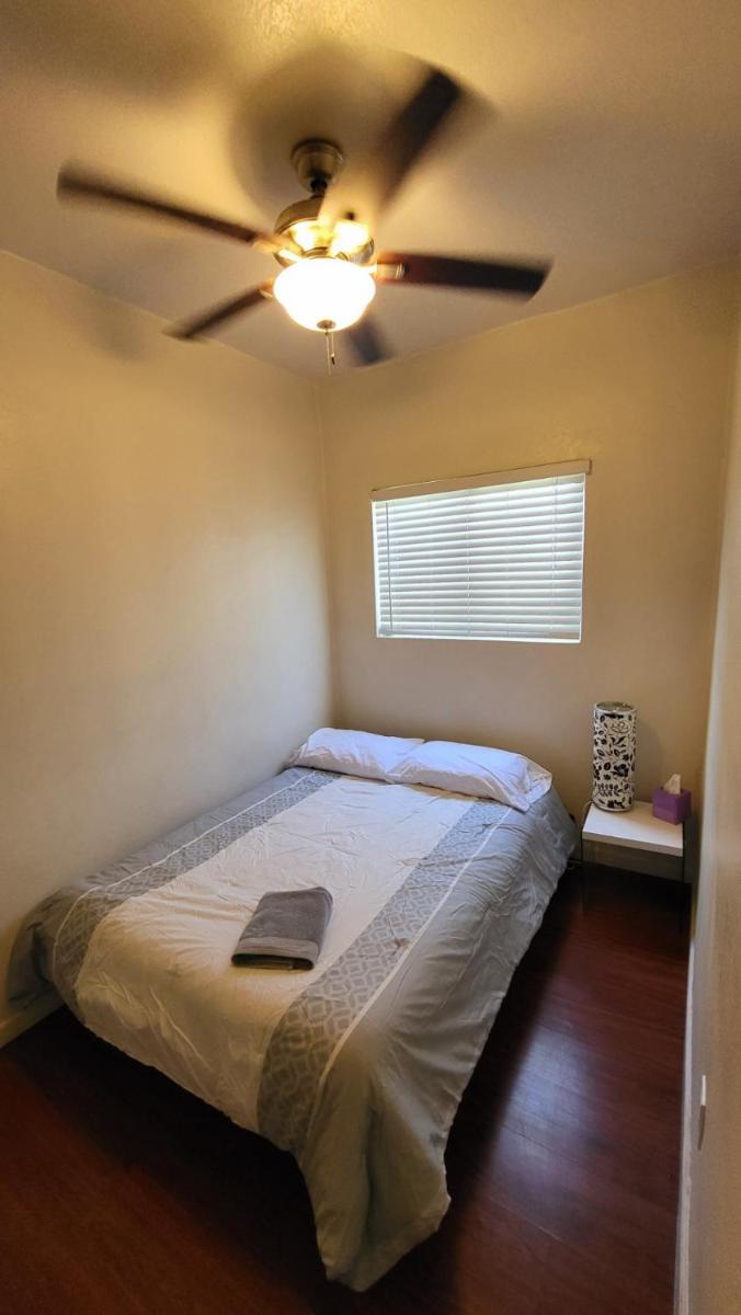 U1 – Entire 2 BR Pet Friendly APT in DT PHX with pkg