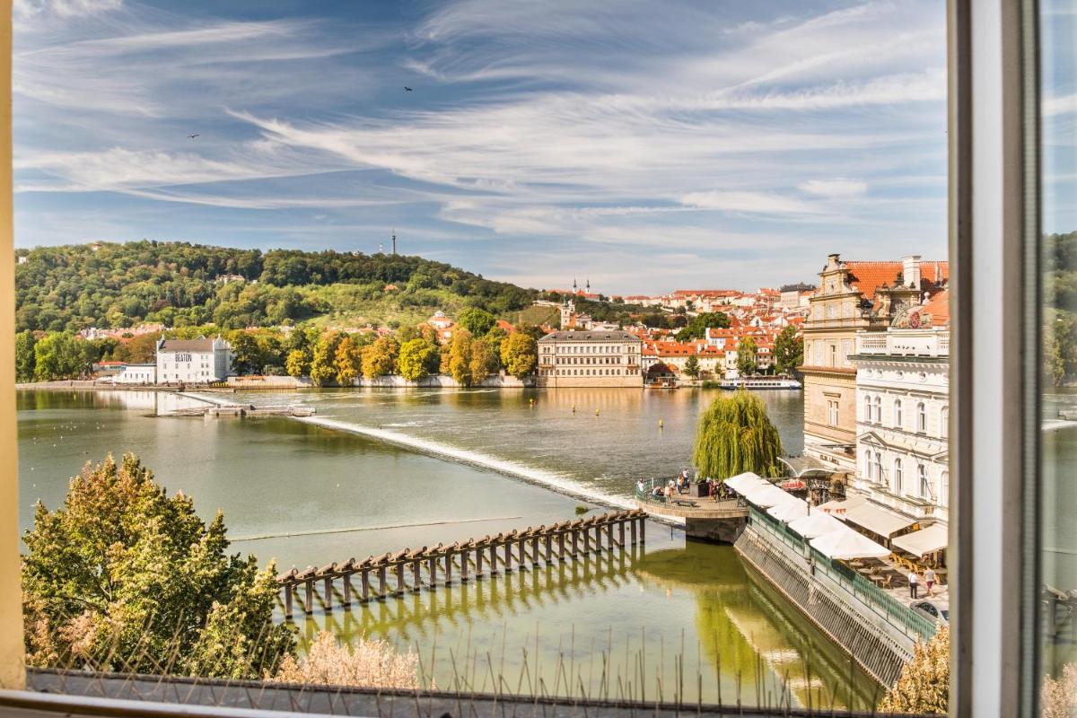 Charles Bridge Palace