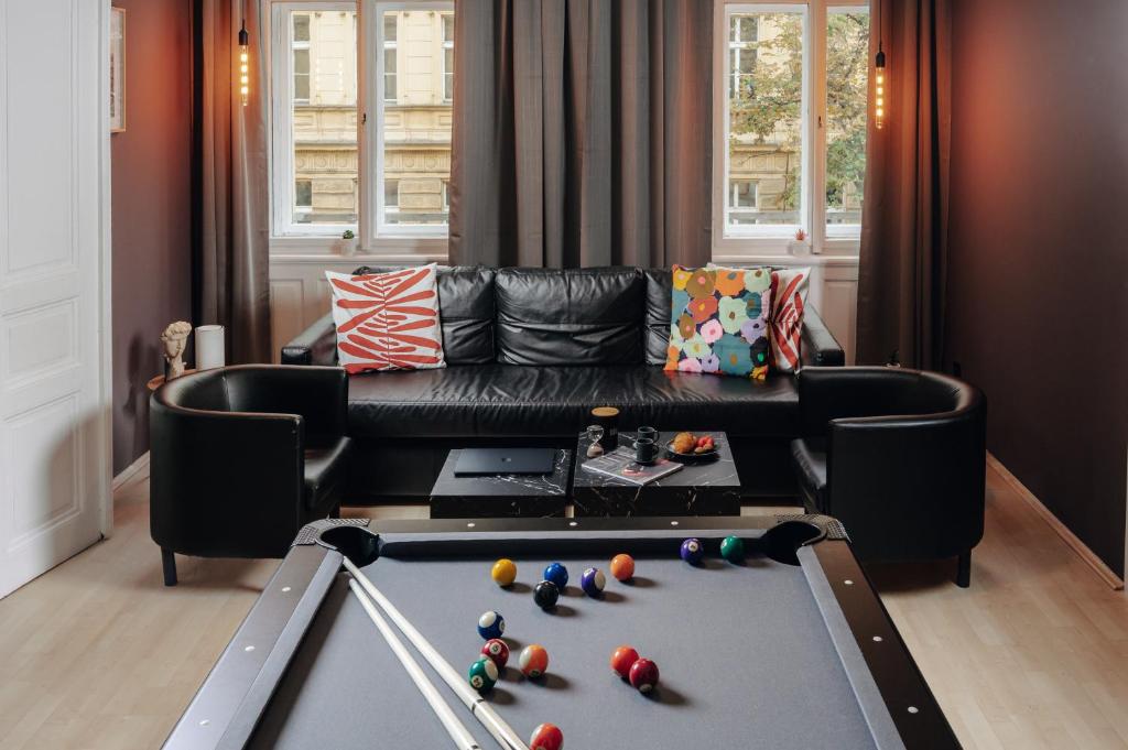 Cinema Apartment Billiard & Foosball – City Centre