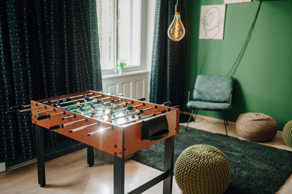 Cinema Apartment Billiard & Foosball – City Centre