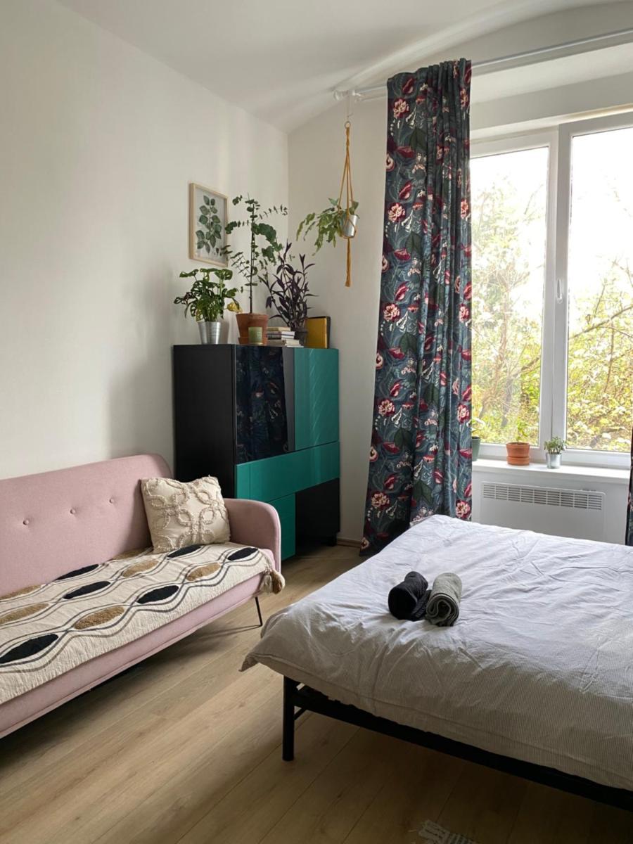 Cute botanical flat near by Žižkov tower