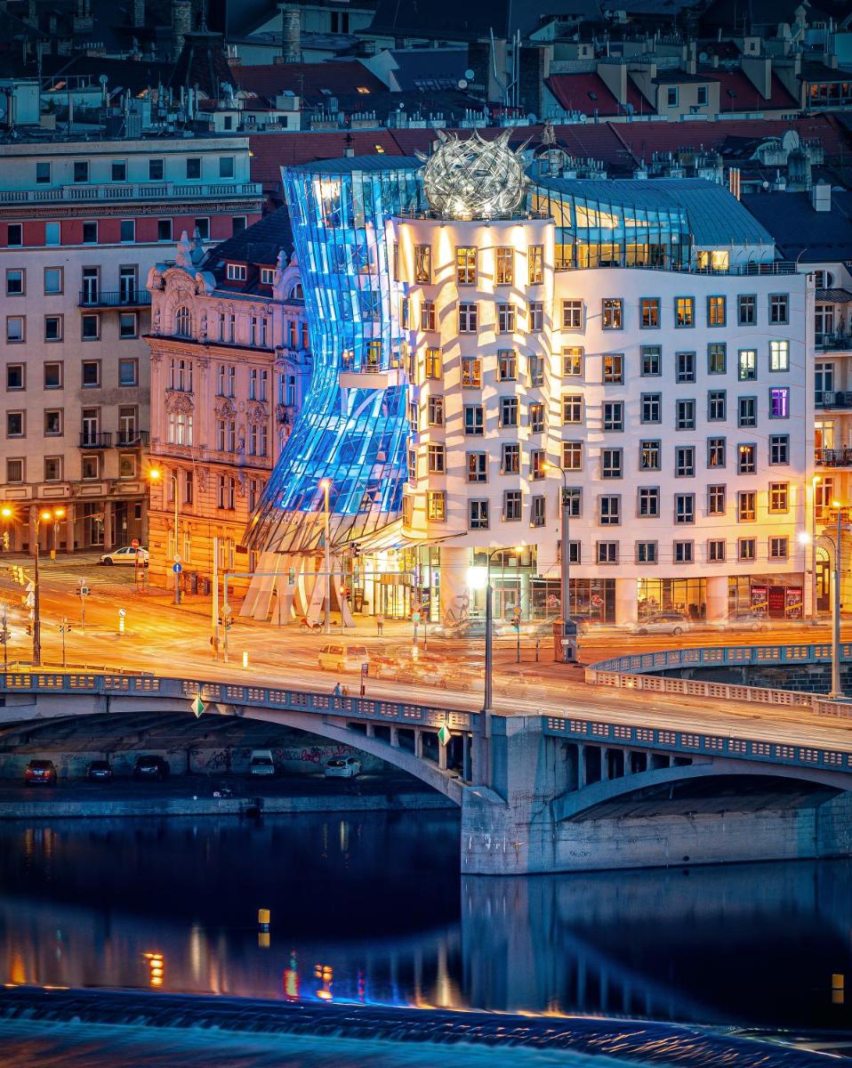 Dancing House – Tančící dům hotel