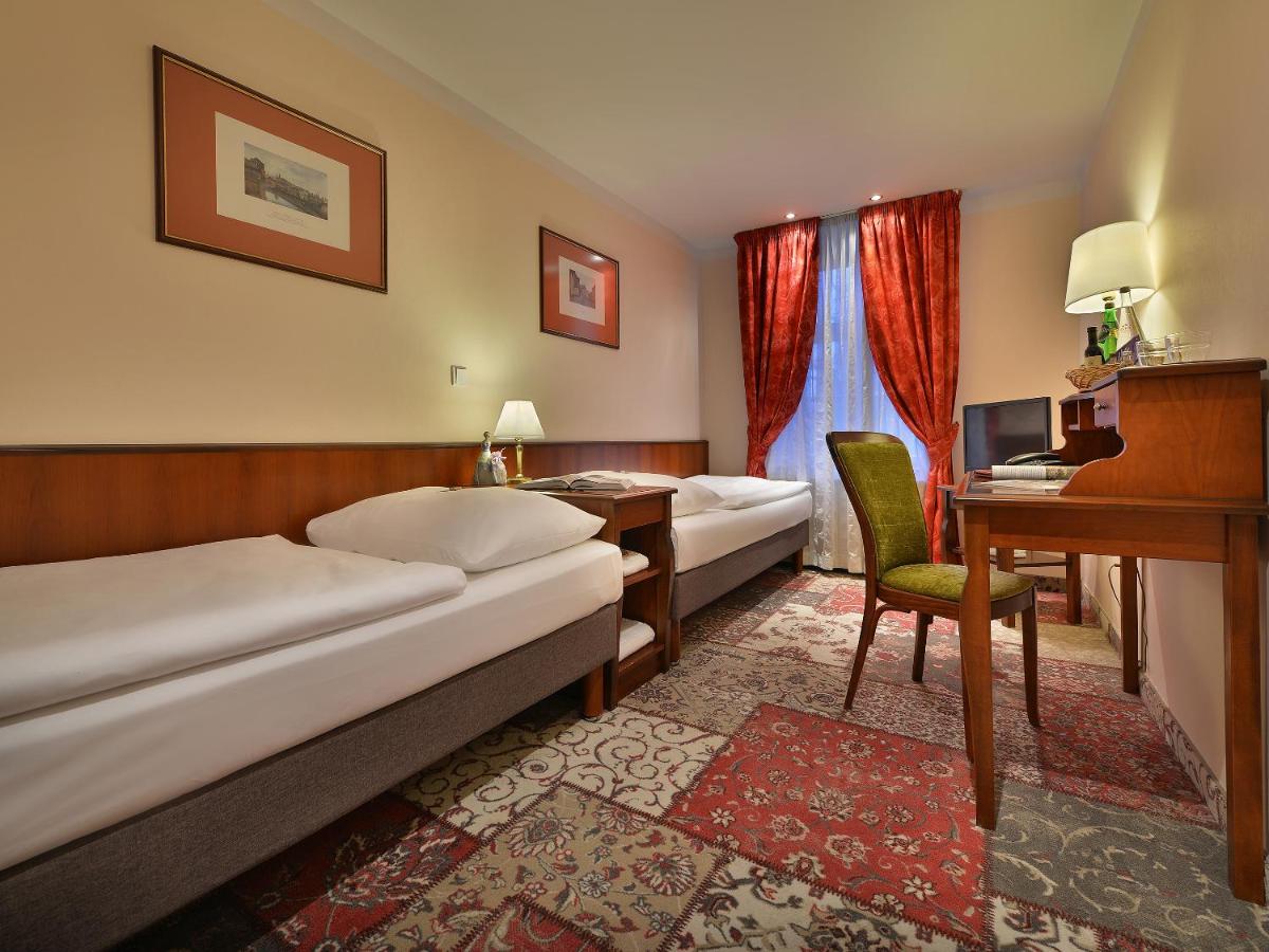 EA Hotel Jeleni Dvur Prague Castle