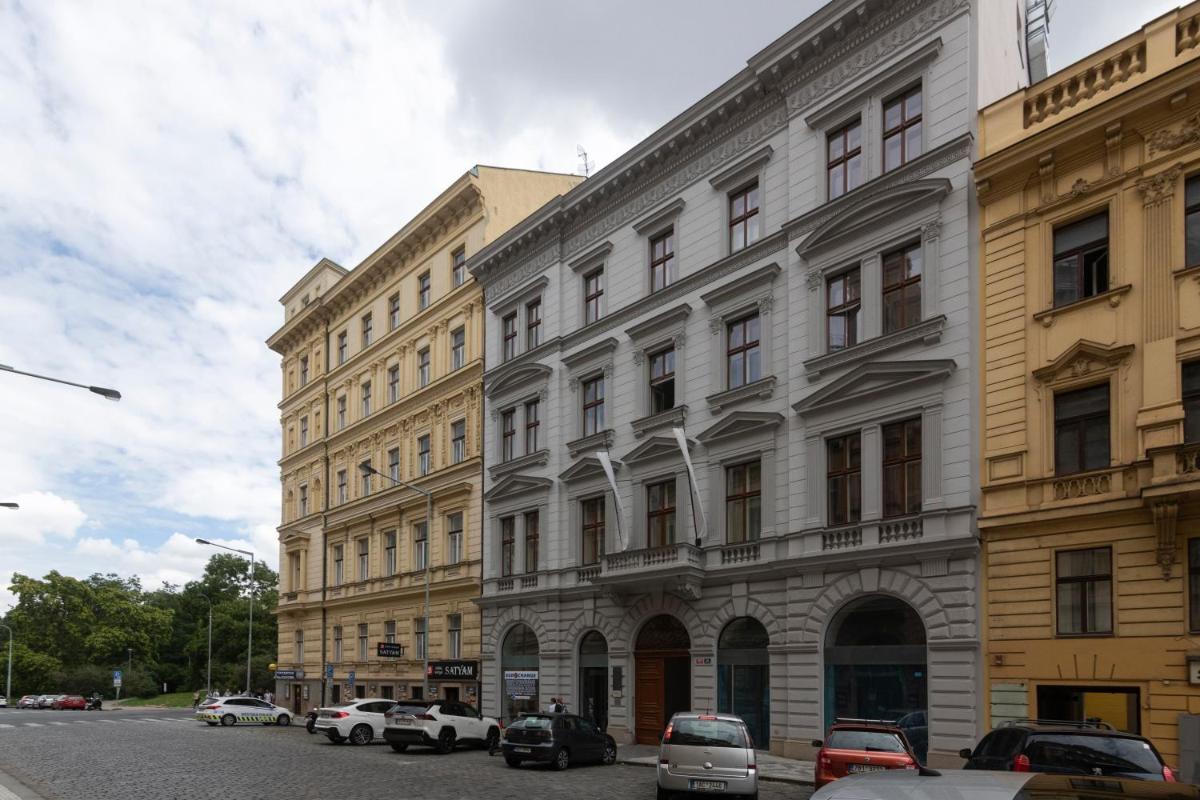 Golden Tree Loft in the Heart of Prague