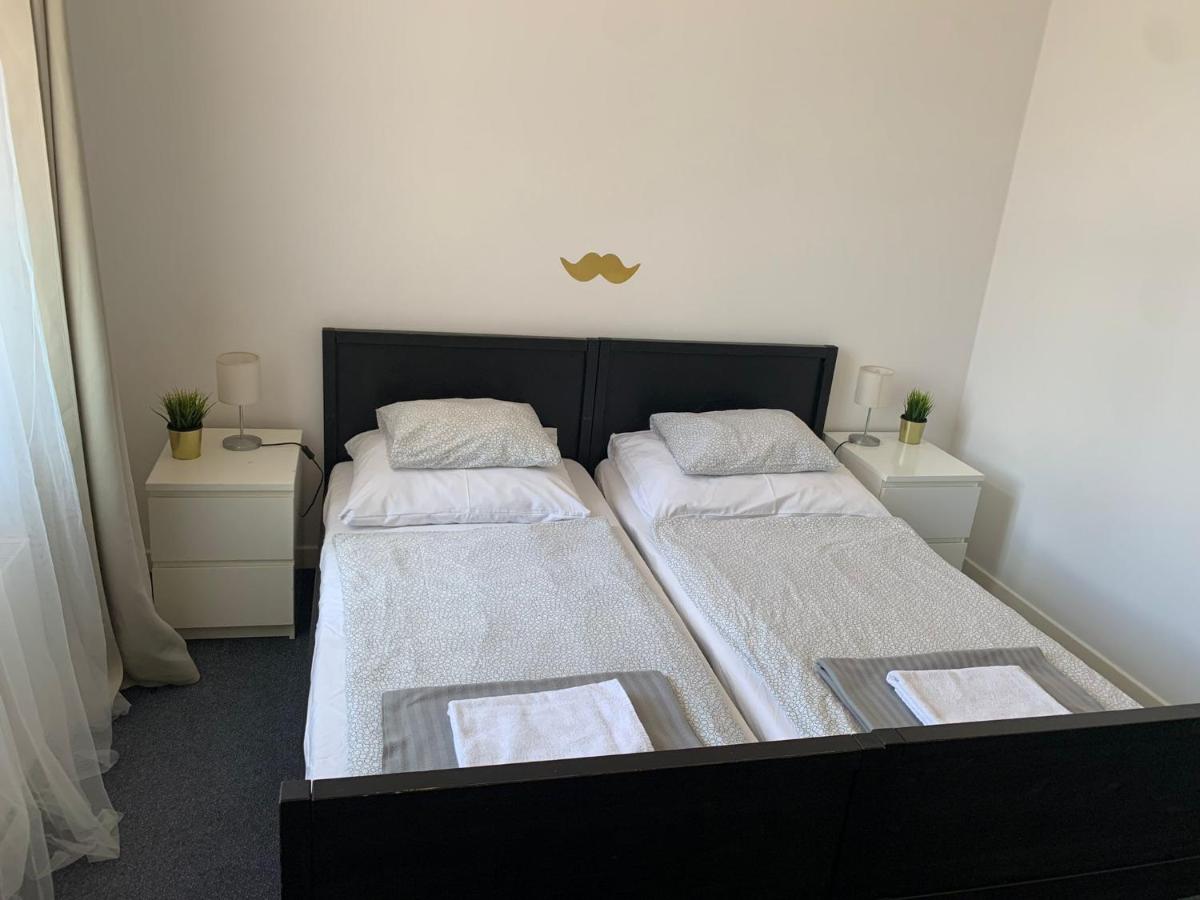 Image 3 of Little Tom Apartments