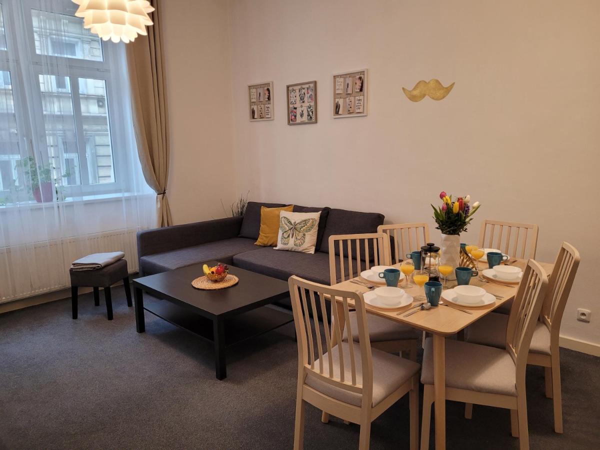 Image 4 of Little Tom Apartments
