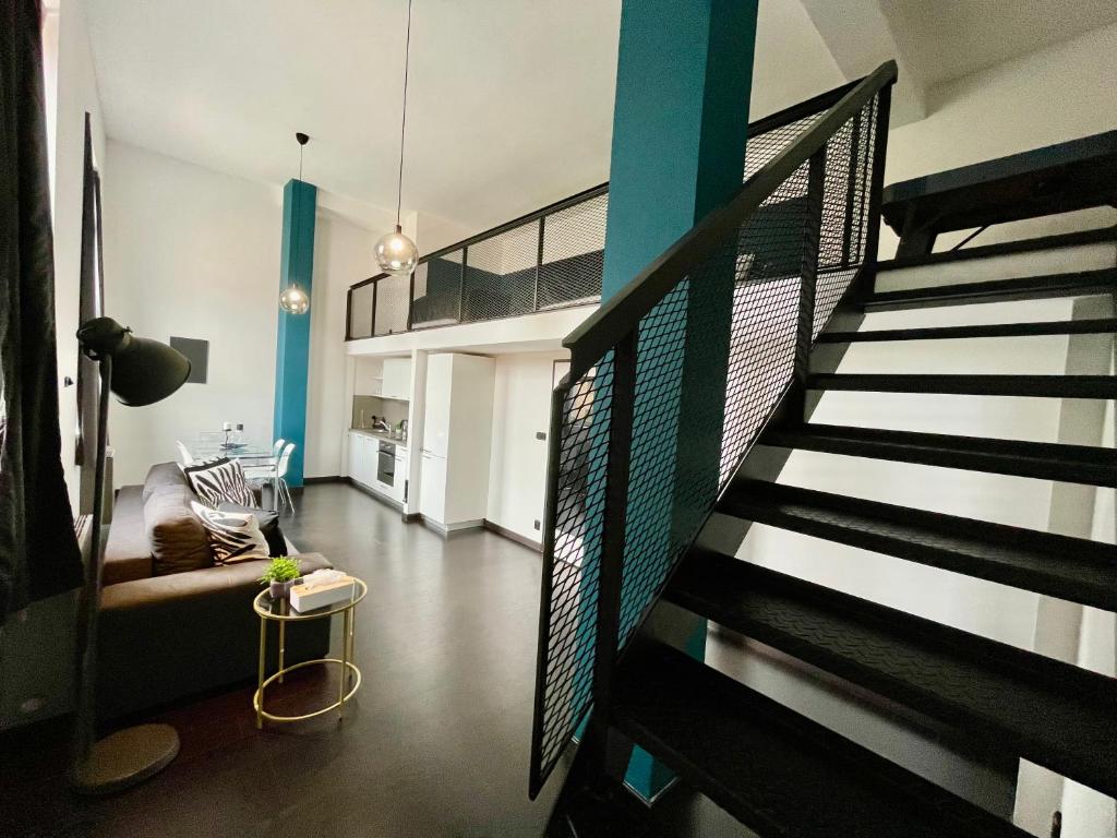 Modern Loft with AirHokey in City Centre