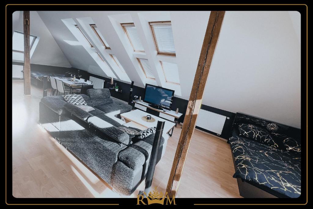 RM Luxury Apartment in Prague • 6 People • Free Parking • Pets