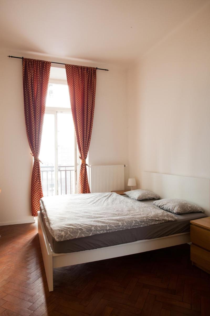 Spacious 2 bedroom apartment with nice terrace