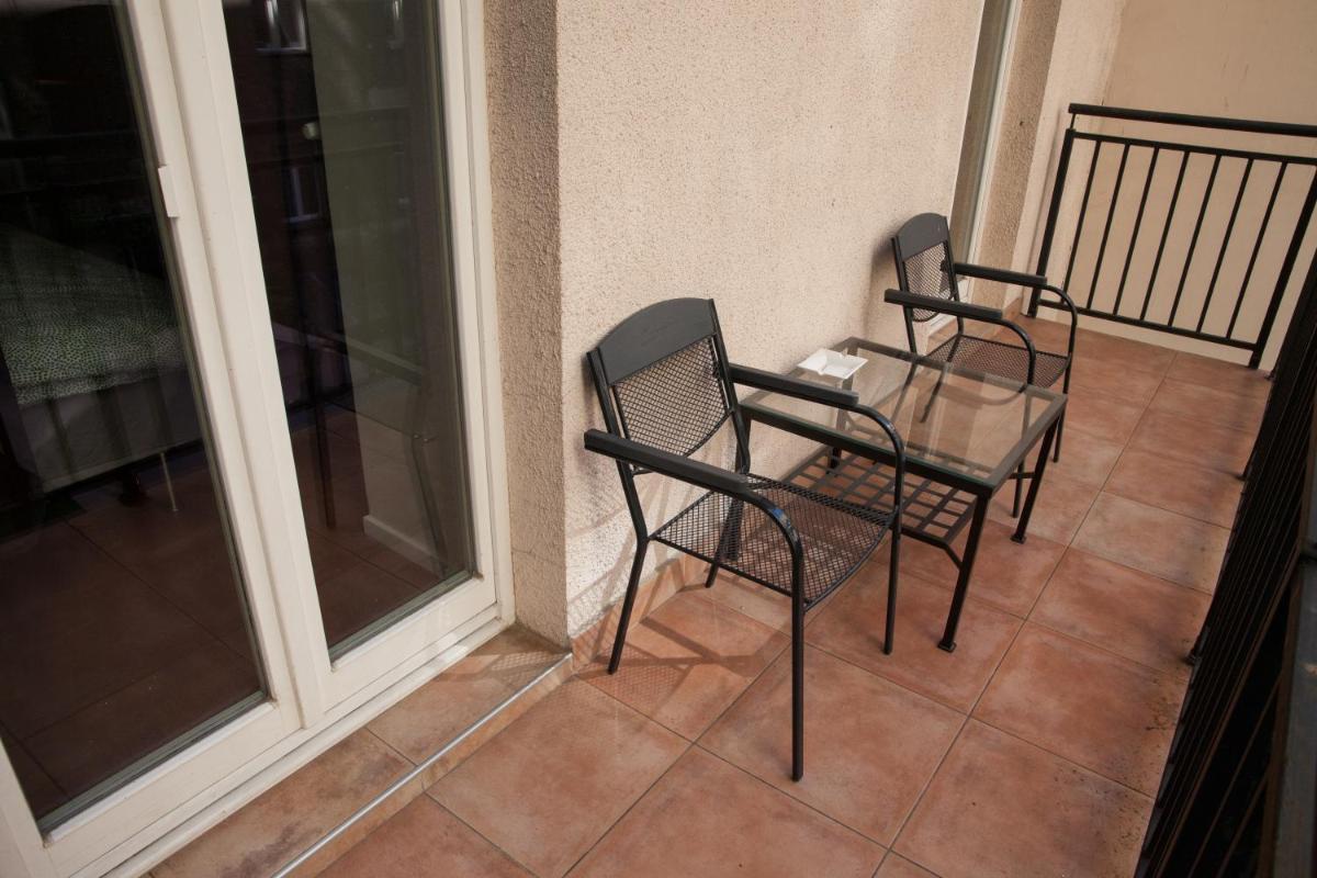 Spacious 2 bedroom apartment with nice terrace