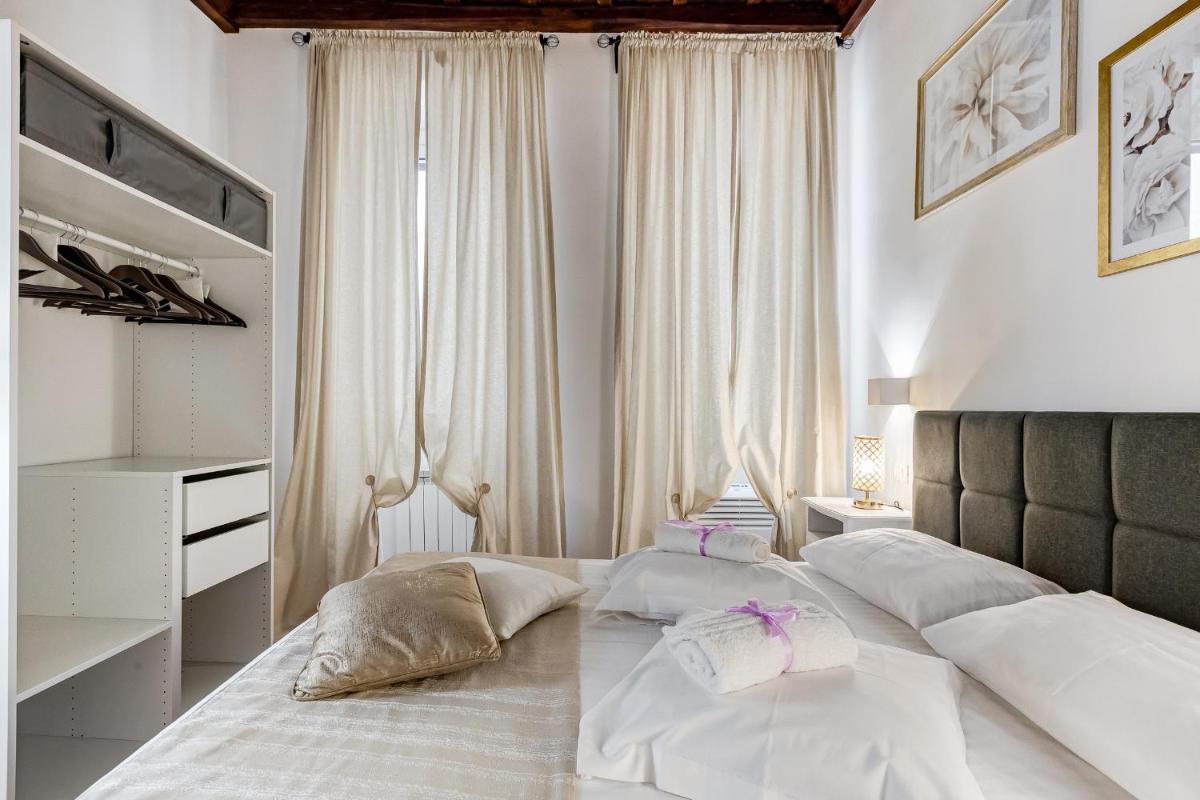 Campo dei fiori Royal Orchid apartment