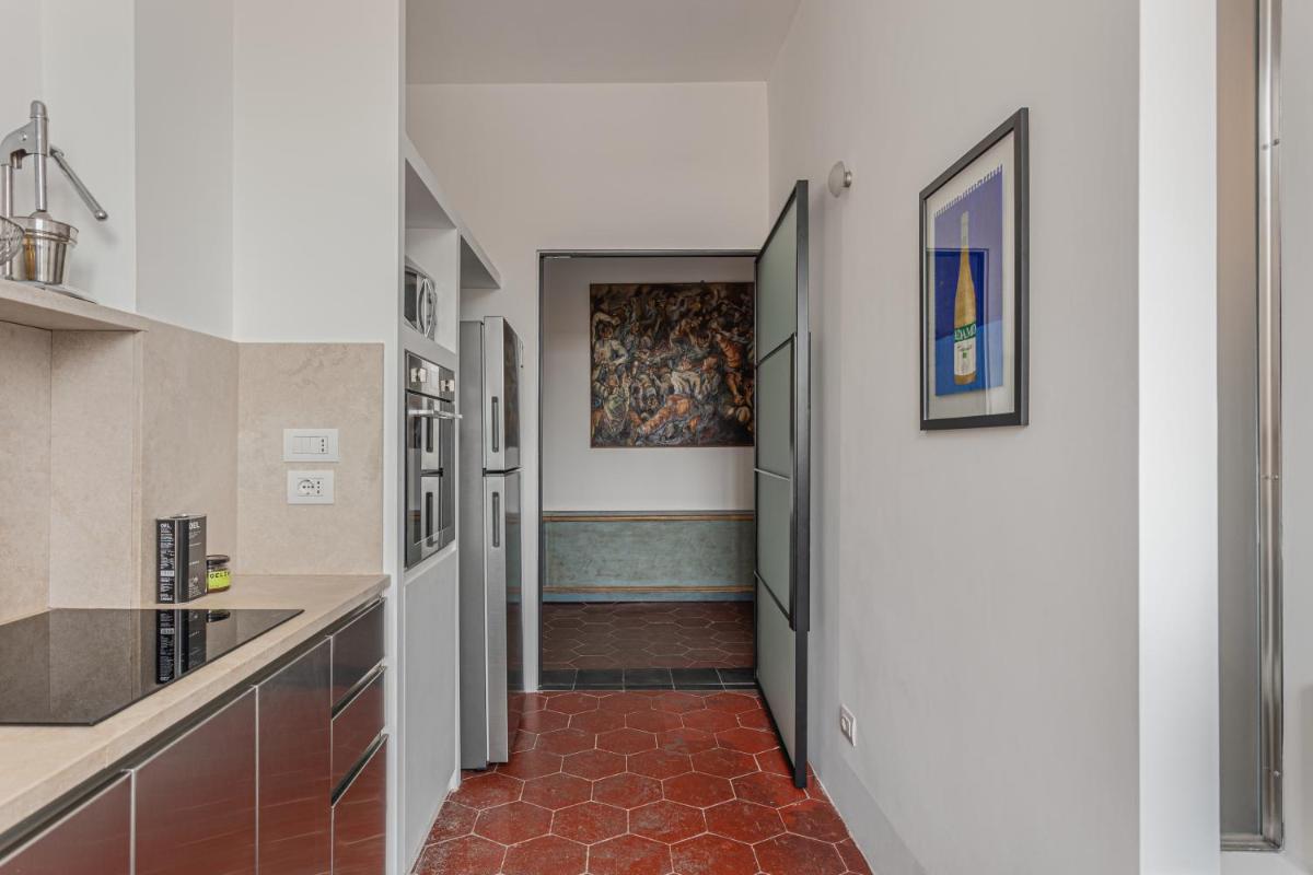 Casa Garibaldi: design retreat near Colosseum