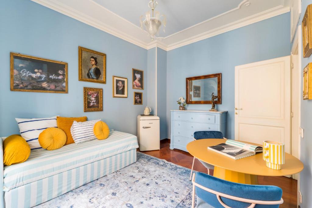 Casa Tudor, Charmy Eccentric Flat in Piccola Londra