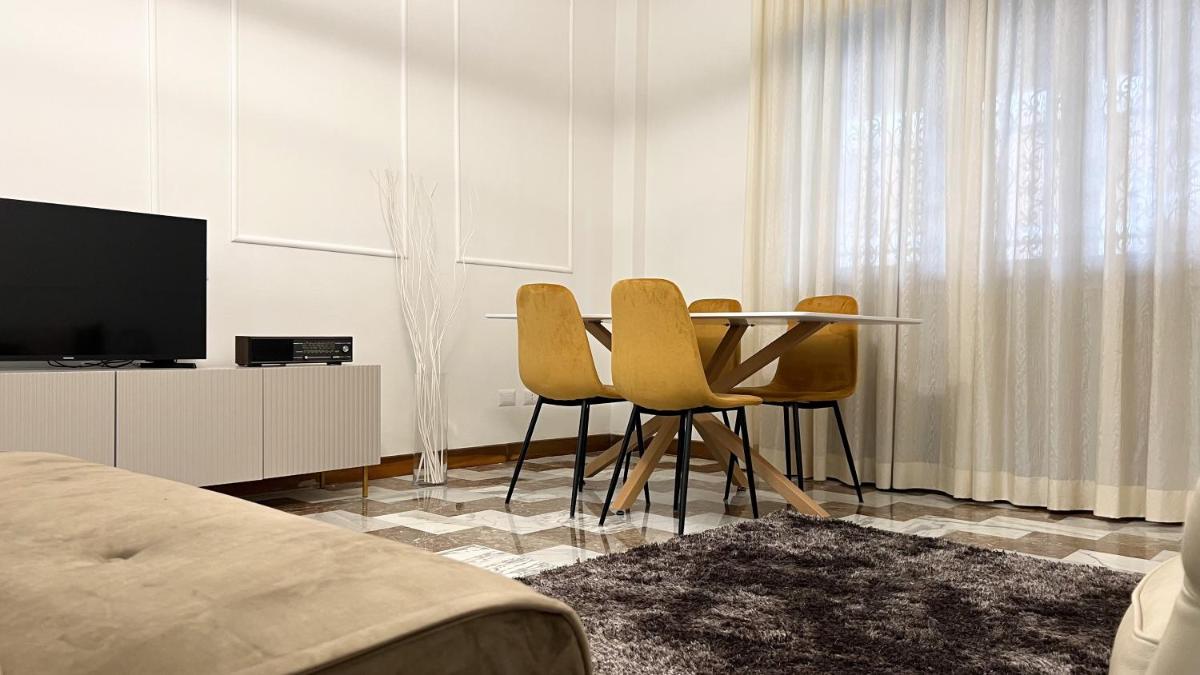 Gelsi Apartment – Roma Metro C